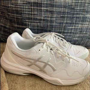 Womens ASICS volleyball court shoes